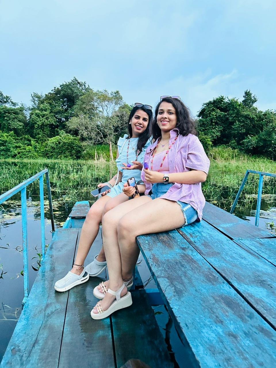 Scenic lake view in Sri Lanka